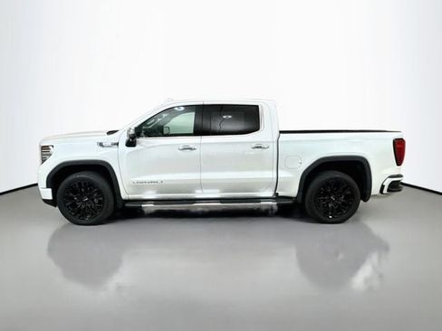 Used 2023 GMC Sierra 1500 Denali w/ Technology Package AWD/4WD image 4