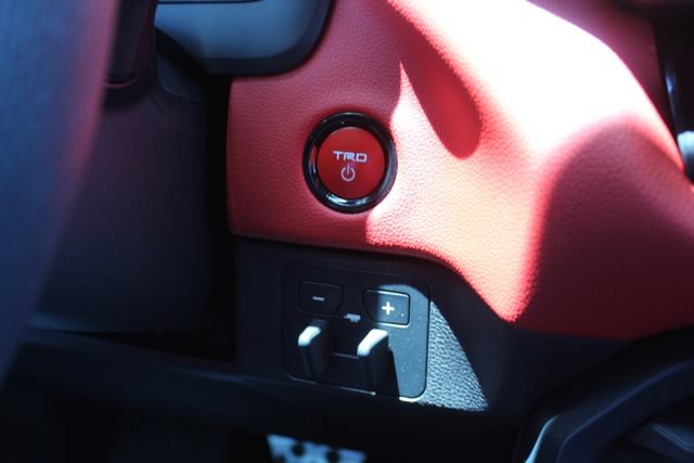 Used 2025 Toyota Sequoia TRD Pro AWD/4WD image 40