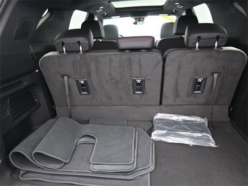 Certified 2024 Chevrolet Traverse Z71 w/ Enhanced Driving Package image 21