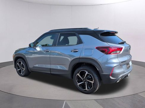 Used 2021 Chevrolet TrailBlazer RS w/ Convenience Package FWD image 3