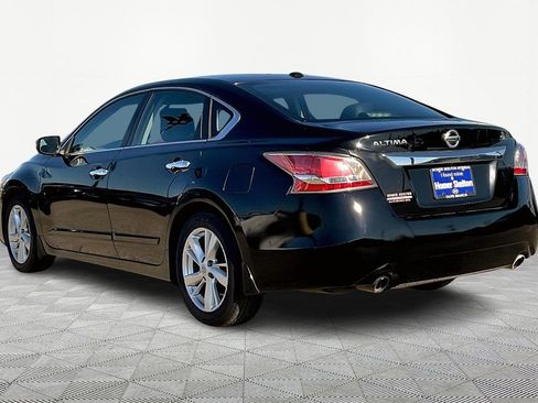 Used 2015 Nissan Altima 2.5 SL w/ Moonroof Package image 11