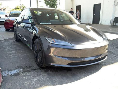 Used 2025 Tesla Model 3 Long Range RWD image 1