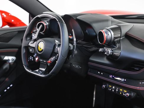 Used 2020 Ferrari F8 Tributo RWD image 26