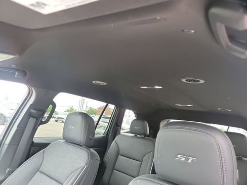 New 2026 Buick Enclave Sport Touring w/ Power Package FWD image 18