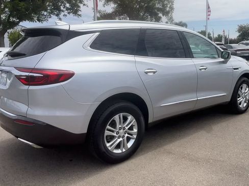 Used 2021 Buick Enclave Essence FWD image 7