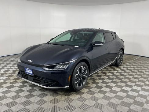 Used 2022 Kia EV6 Wind image 1