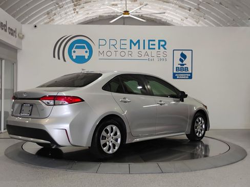 Used 2020 Toyota Corolla LE FWD image 20
