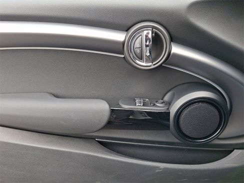 Used 2023 MINI Cooper S image 12