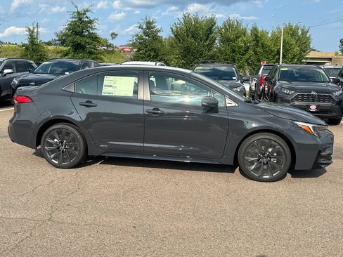 New 2026 Toyota Corolla SE w/ SE Premium Package AWD/4WD image 8