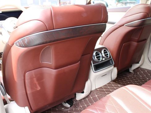 Used 2018 Mercedes-Benz S 560 4MATIC Sedan image 71