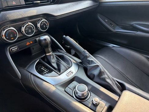 Used 2024 MAZDA MX-5 Miata RF Grand Touring RWD image 18