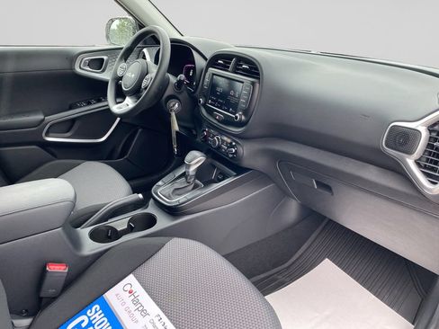 Certified 2024 Kia Soul LX FWD image 10