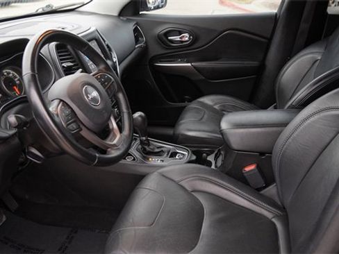 Used 2021 Jeep Cherokee Latitude Lux image 19