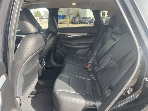 Used 2019 INFINITI QX50 Essential w/ Premium Heat Package image 13