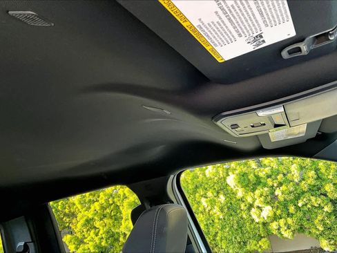 Used 2025 Toyota Tacoma TRD Sport image 13