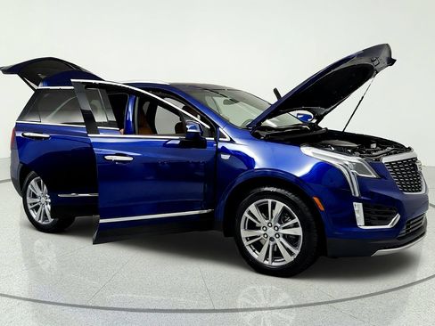 Used 2024 Cadillac XT5 Premium Luxury w/ LPO, Floor Liner Package AWD/4WD image 14