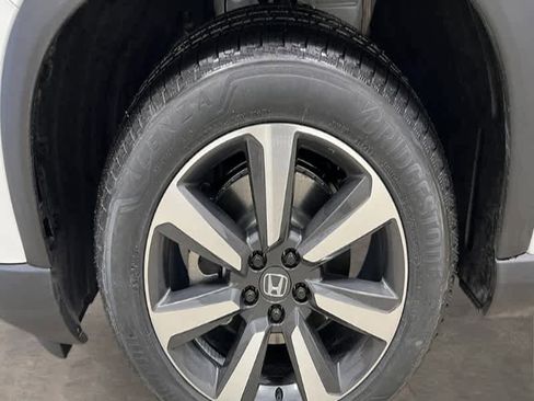 New 2025 Honda Pilot Elite image 11