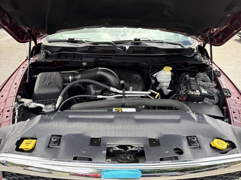 Used 2019 RAM 1500 Classic SLT RWD image 28