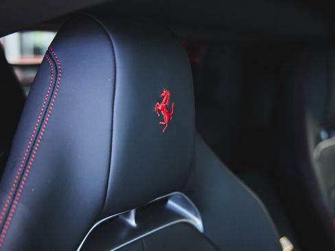 Used 2022 Ferrari SF90 Stradale AWD/4WD image 39