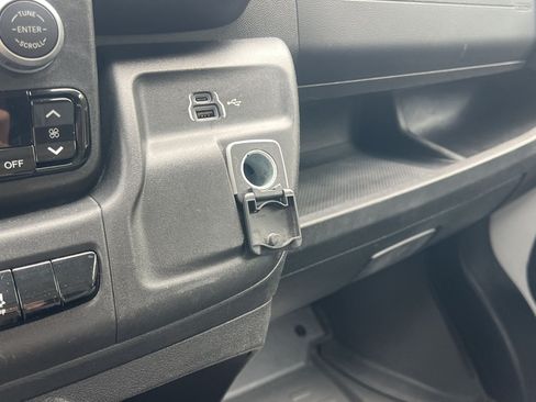 Used 2025 RAM ProMaster 2500 w/ Convenience Group FWD image 6