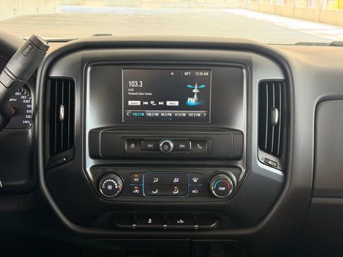 Used 2017 Chevrolet Silverado 1500 W/T AWD/4WD image 27