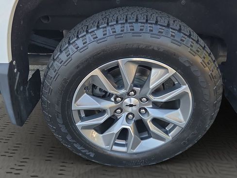 Used 2022 Chevrolet Silverado 1500 RST w/ Z71 Off-Road Package AWD/4WD image 20