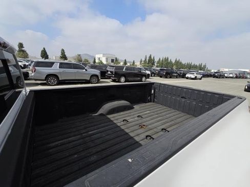 Used 2024 GMC Sierra 3500 Denali Ultimate AWD/4WD image 3
