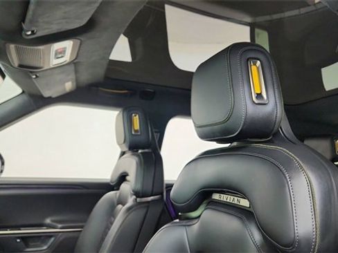 Used 2025 Rivian R1S Adventure image 37