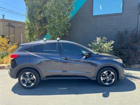 Used 2018 Honda HR-V EX-L image 7