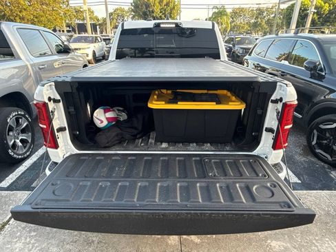 Used 2025 RAM 1500 Limited AWD/4WD image 13