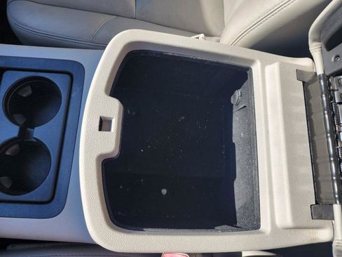 Used 2009 GMC Sierra 1500 SLT w/ Suspension Package, Off-Road image 21