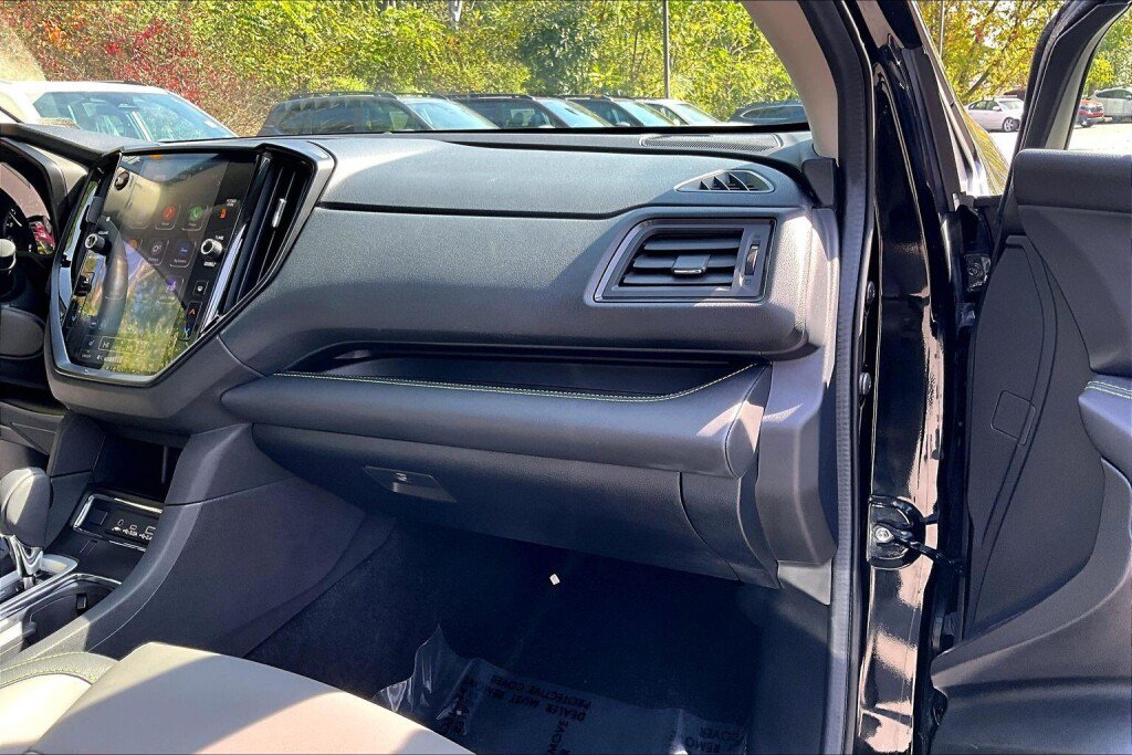 Used 2024 Subaru Ascent Onyx Edition AWD/4WD image 11