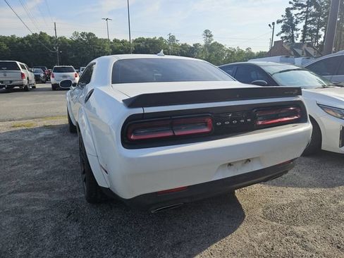 Used 2022 Dodge Challenger R/T Scat Pack RWD image 9