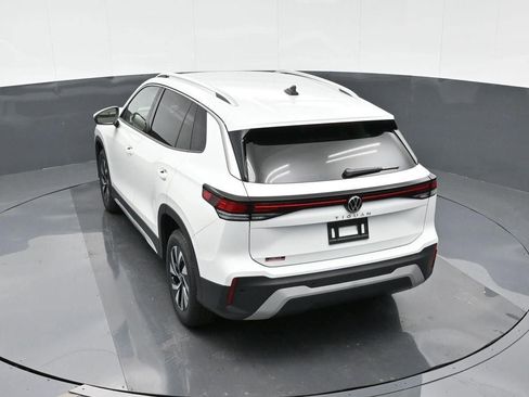New 2025 Volkswagen Tiguan S image 28