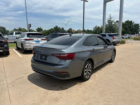 Used 2023 Volkswagen Jetta S FWD image 5