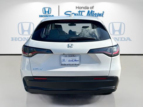 Used 2025 Honda HR-V LX image 6