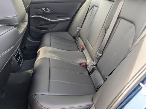 Used 2025 BMW 330i Sedan w/ Convenience Package image 15