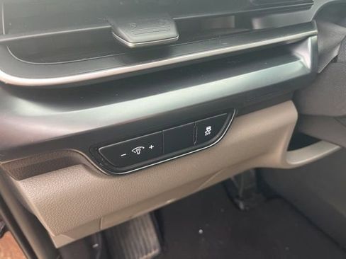 Used 2025 Kia Carnival image 13