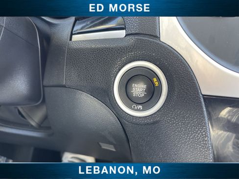 Used 2023 Chrysler 300 Touring L image 16