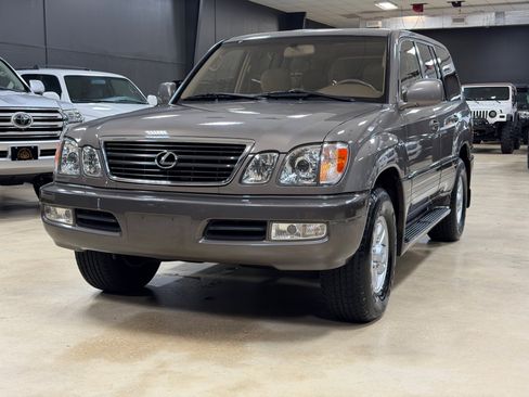 Used 1999 Lexus LX 470 4WD image 2