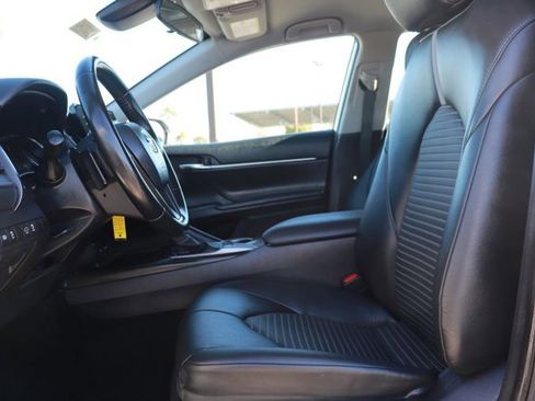 Used 2023 Toyota Camry SE image 10