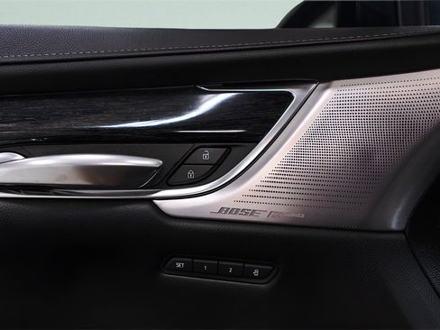 Used 2022 Cadillac XT5 Premium Luxury w/ LPO, Floor Liner Package image 25