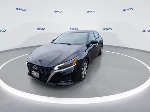 Used 2025 Nissan Altima 2.5 S image 3