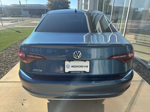 Used 2019 Volkswagen Jetta S image 5