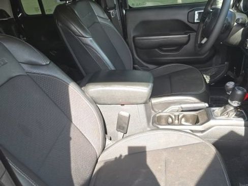 Used 2023 Jeep Gladiator Sport AWD/4WD image 28