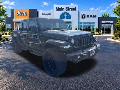 Used 2025 Jeep Gladiator Sport