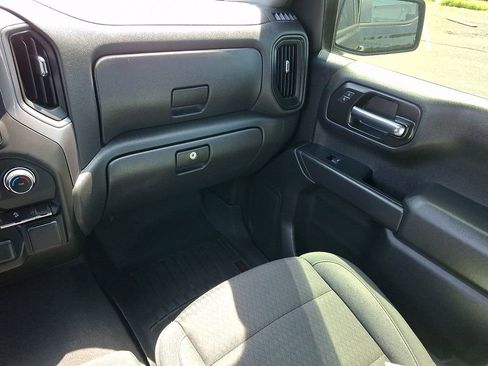 Used 2024 Chevrolet Silverado 1500 Custom Trail Boss AWD/4WD image 17