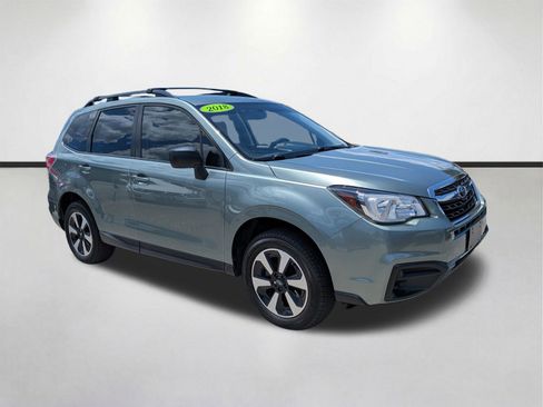 Used 2018 Subaru Forester 2.5i w/ Alloy Wheel Package AWD/4WD image 2