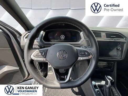 Used 2023 Volkswagen Tiguan SE R-Line FWD image 8