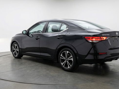 Used 2025 Nissan Sentra SV image 6